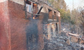अर्घाखाँचीमा विभिन्न ठाउँमा आगलागी,  ४३ घरगोठ जलेर नष्ट