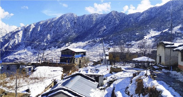 माथिल्लो कर्णालीमा हिमपात, किसानलाई राहत: फोटो फिचर