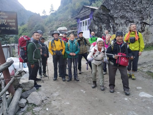 बर्खामा पनि अन्नपूर्ण पदमार्ग भित्रिए पर्यटक