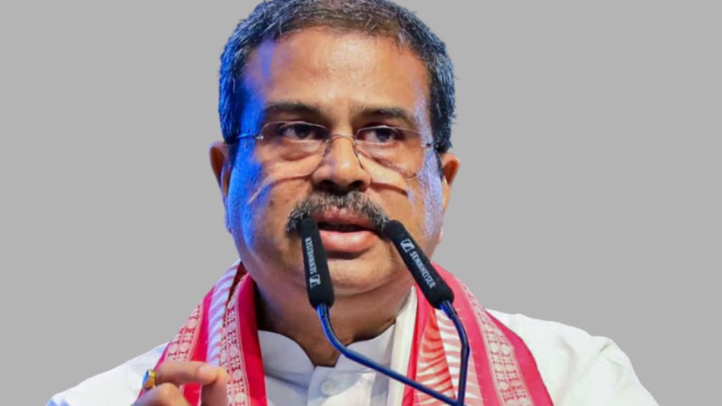 'नीट' प्रश्नपत्र विवादपछि भारतीय शिक्षामन्त्रीले दिए राजीनामा