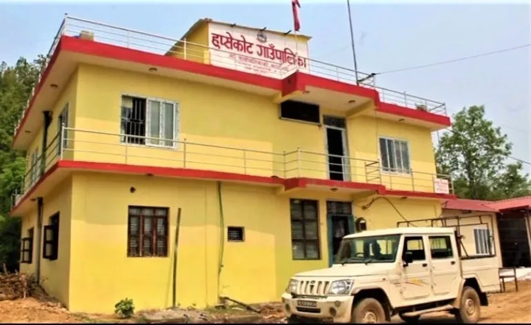  हुप्सेकोटका ५६ बालिकालाई रु पाँच हजारसहितको बैंक खाता उपहार