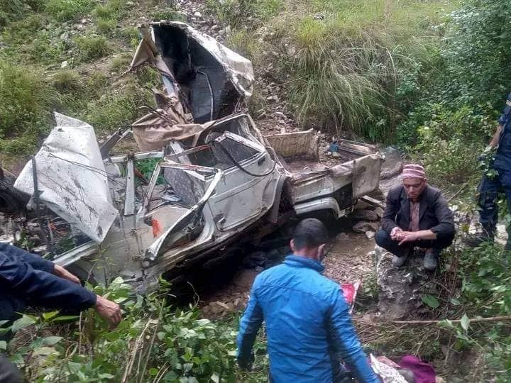 सल्यानको कपुरकोटमा जीप दुर्घटना, ८ जनाको मृत्यु
