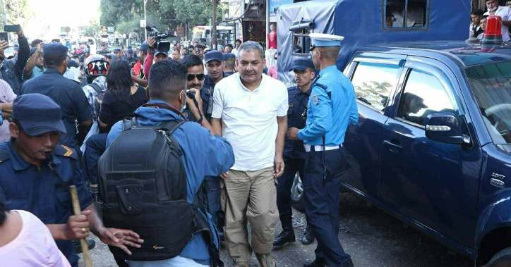 व्यवसायी दुर्गा प्रसाईं पक्राउ