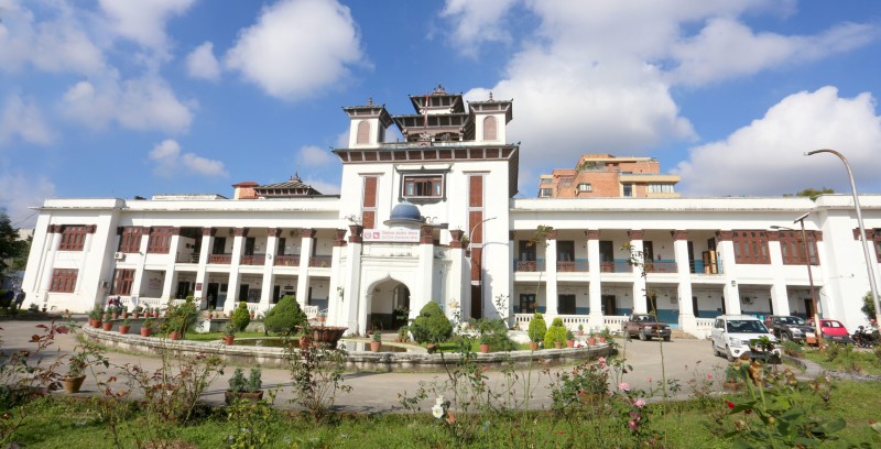 निर्वाचन सामग्री र मतपत्र पचहत्तर जिल्लामा पुर्याइयो