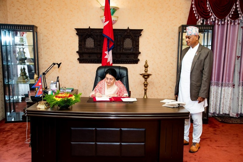 राष्ट्रपति भण्डारीले गरिन् नागरिकताबाहेक ५ विधेयक प्रमाणीकरण 