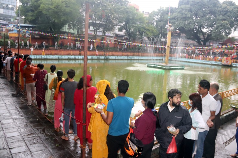 नागपञ्चमी : चाँगुनारायणसँगै विभिन्न मन्दिरमा मेला, नाग  पोखरीमा दूधको अभिषेक