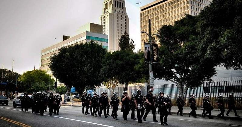  लस एन्जेलसमा कर्फ्यू ‘केही दिन’ जारी रहने छ : मेयर