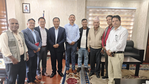 नवीकरणीय ऊर्जालाई मूल प्रवाहीकरण गरिनेछ : मन्त्री घिसिङ