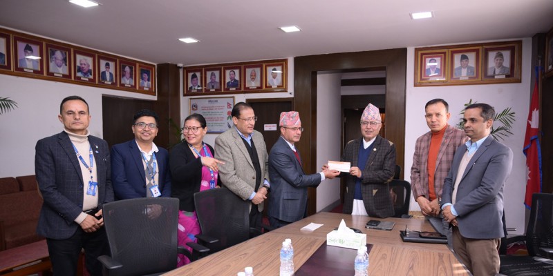 नागरिक लगानी कोषले गर्यो पूर्वाधार पुनर्निर्माण कोषमा ५१ लाख सहयोग