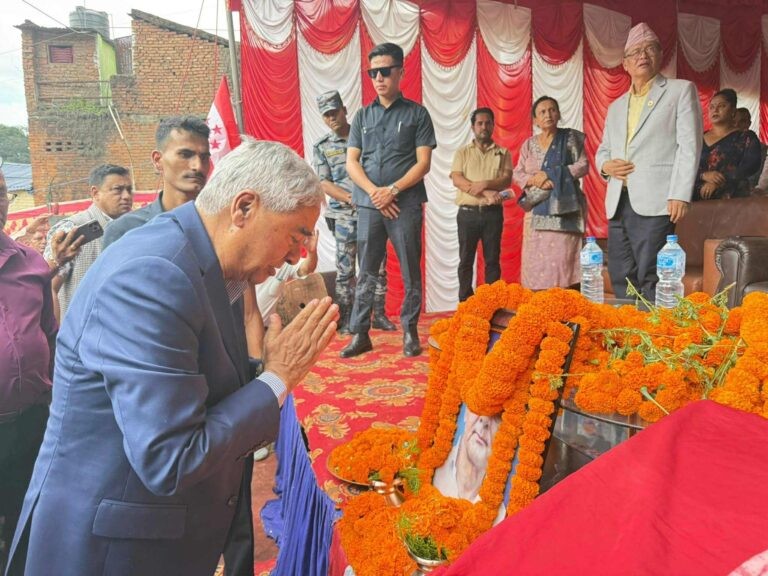 नेपाली कांग्रेस नेता भरतप्रसाद उप्रेतीप्रति सभापति देउवाको श्रद्धाञ्जली