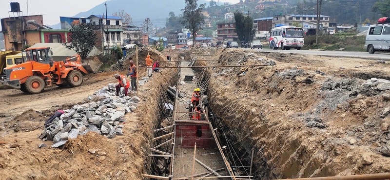 अरनिको राजमार्ग: साँगा-धुलिखेल सडक विस्तार तीव्र