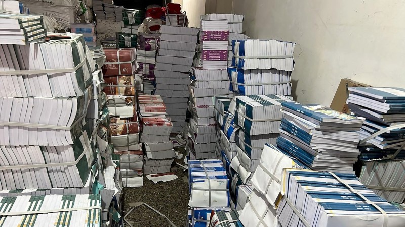 शैक्षिक सत्र सुरु हुनै लाग्दा पनि गोदाममै पाठ्यपुस्तक