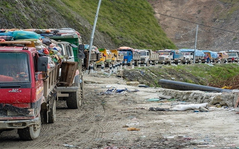  स्थानीयको अवरोधले काठमाडौँ उपत्यकाको फोहर विसर्जन रोकियो