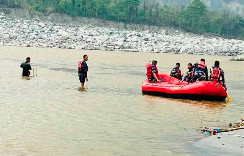 सप्तकोशीमा बेपत्ता दुईजनाको खोजी जारी