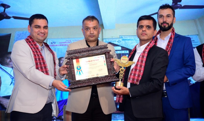 पर्वतका हरि प्रसाद भुसाललाई ‘उत्कृष्ट जनस्वास्थ्यकर्मी’ अवार्ड