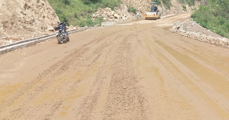 अरनिको राजमार्ग विस्तारः बनेपामा विद्युत् व्यवस्थापनमा कठिनाइ