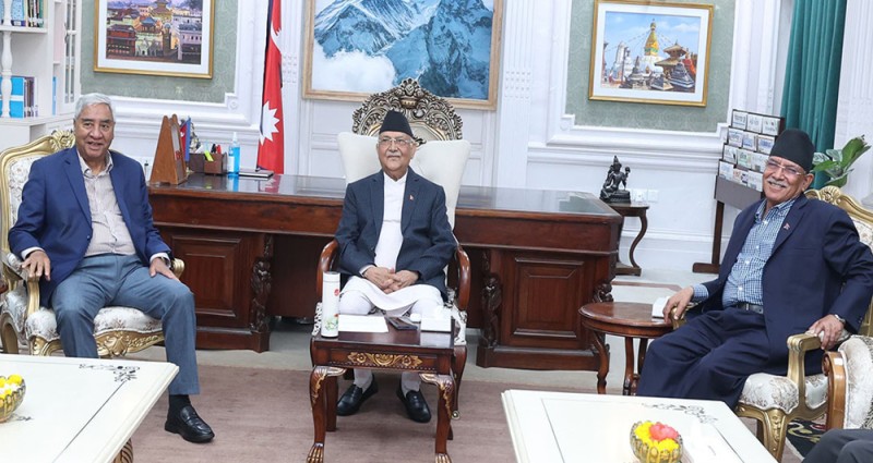 तीन दलका शीर्ष नेताको बैठक स्थगन