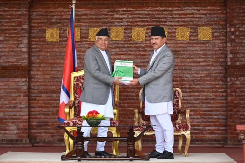 राष्ट्रपतिसमक्ष महालेखापरीक्षकको वार्षिक प्रतिवेदन पेस, बेरुजु घटाउन जोड