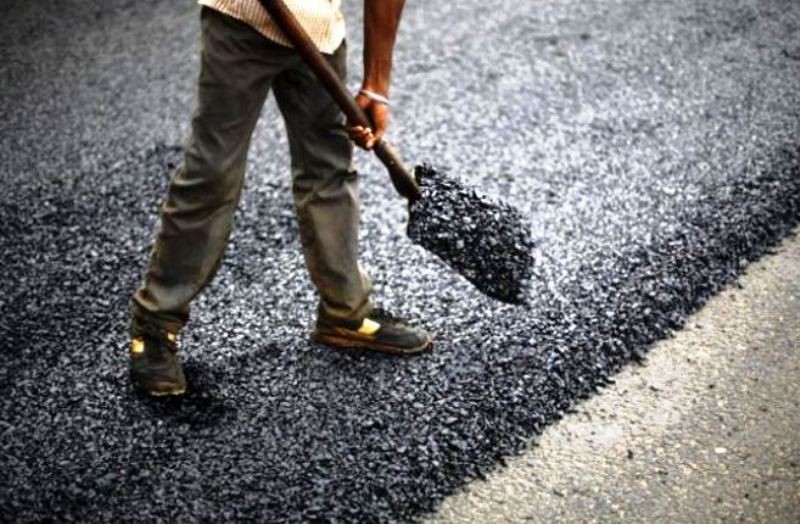 पाल्पाको रामपुरमा धमाधम सडक स्तरोन्नति हुँदै