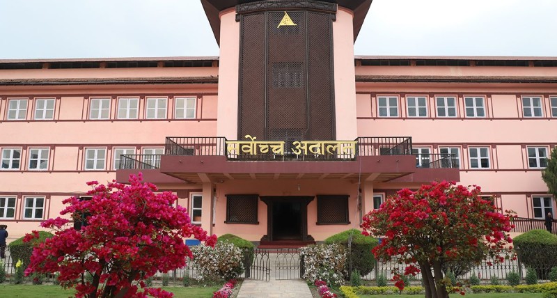 सरकारका नाममा सर्वोच्चद्धारा कारण देखाउ आदेश