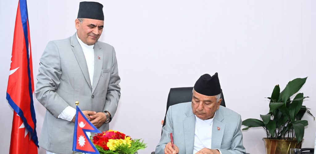 सरकारले दुई अध्यादेश जारी गर्न राष्ट्रपतिसमक्ष गर्‍यो सिफारिस